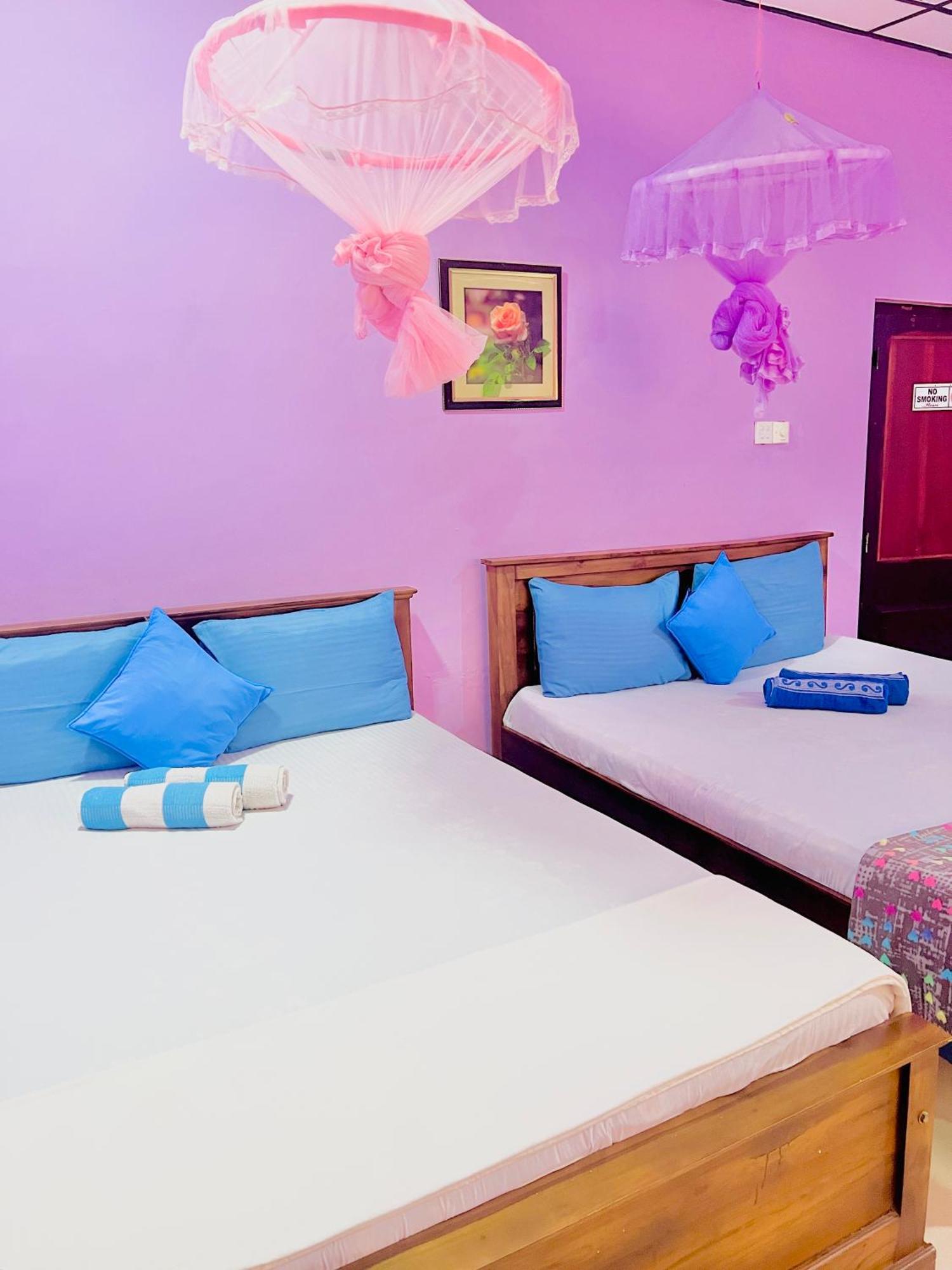 Gloriya Mathews Hotel Negombo Ngoại thất bức ảnh