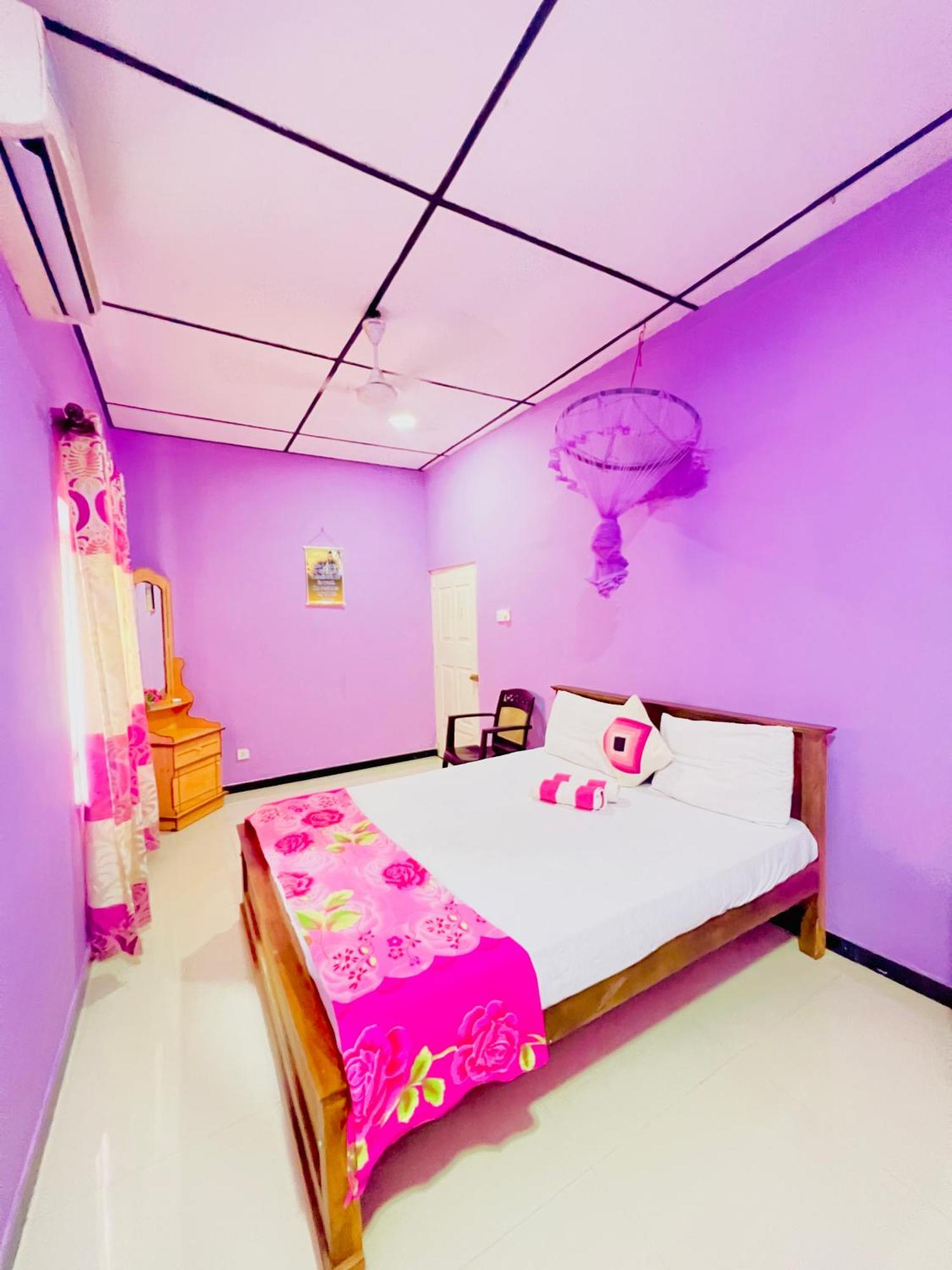 Gloriya Mathews Hotel Negombo Ngoại thất bức ảnh