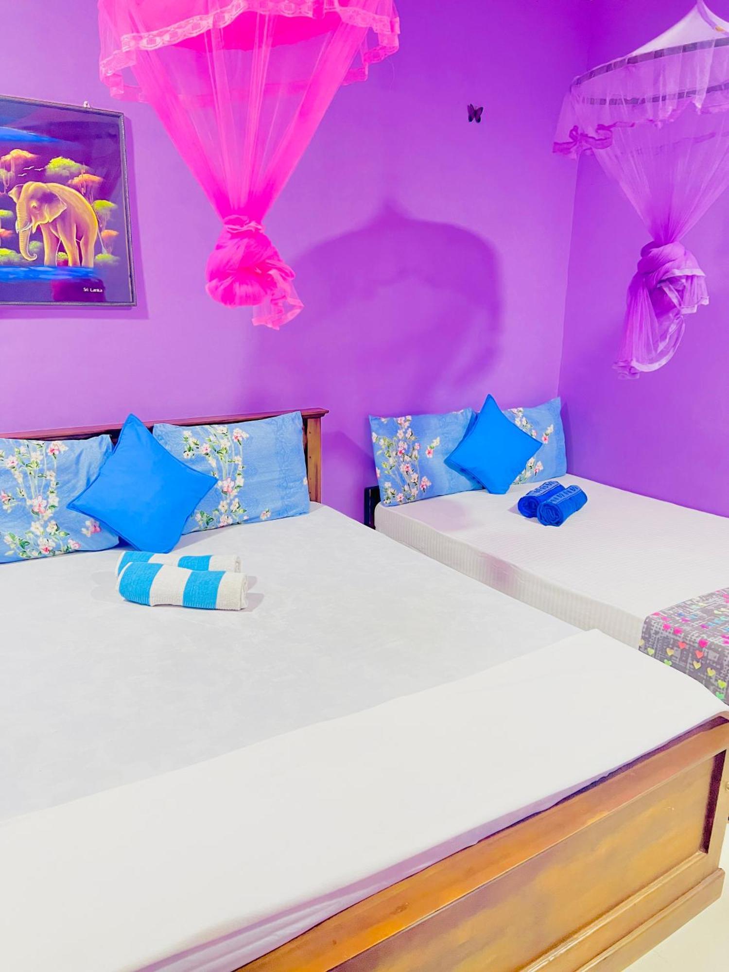 Gloriya Mathews Hotel Negombo Ngoại thất bức ảnh