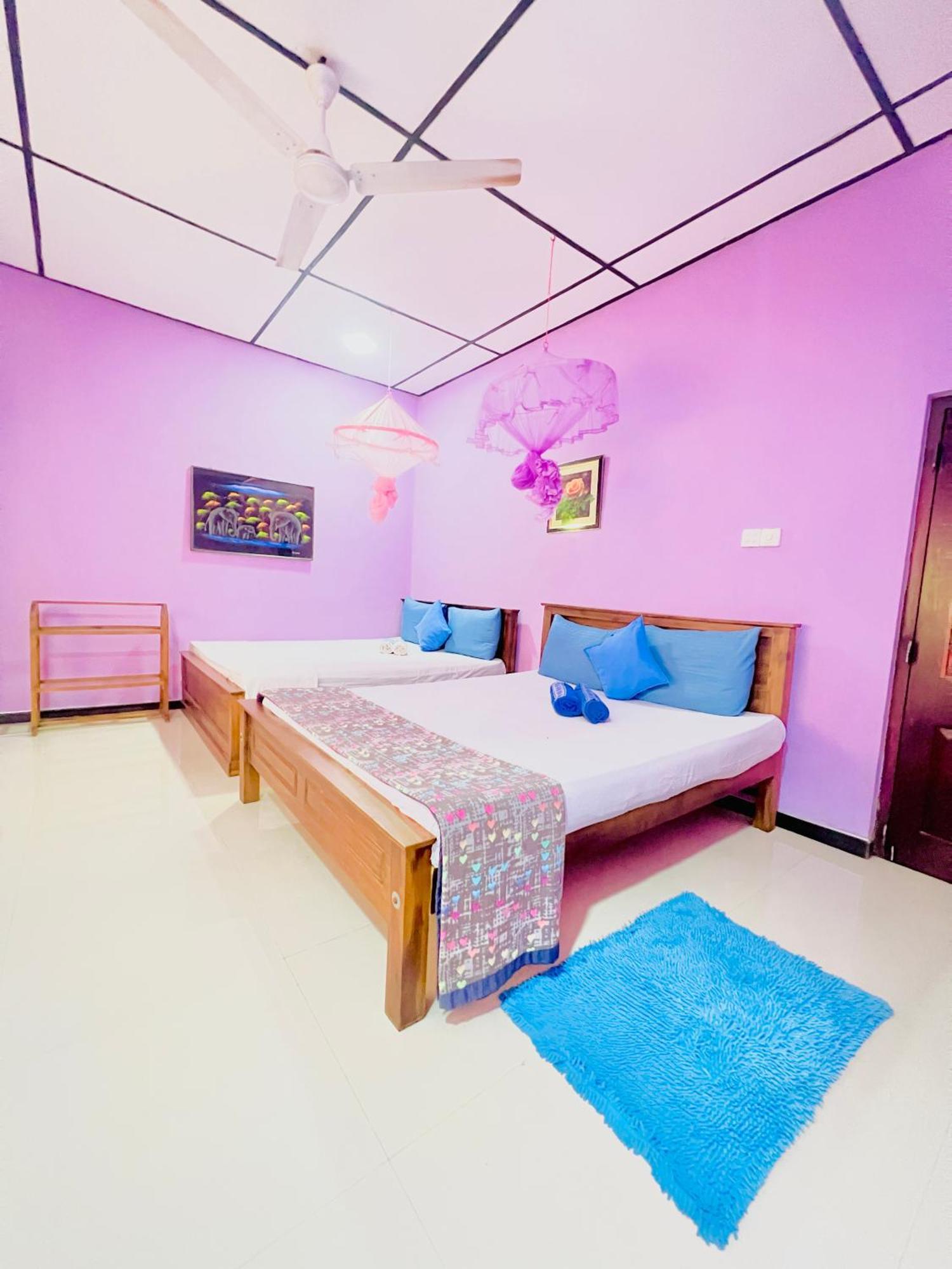 Gloriya Mathews Hotel Negombo Ngoại thất bức ảnh