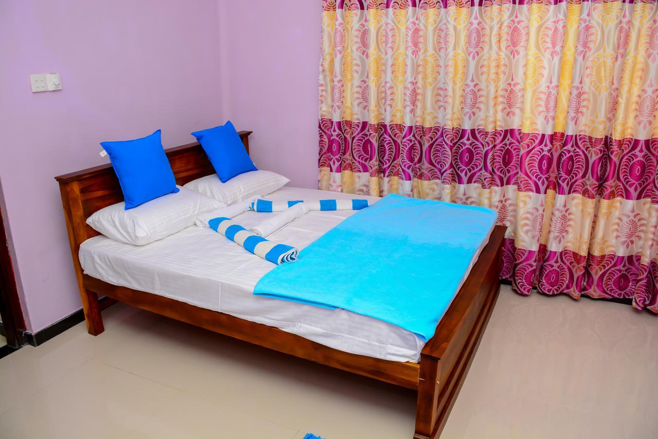 Gloriya Mathews Hotel Negombo Ngoại thất bức ảnh