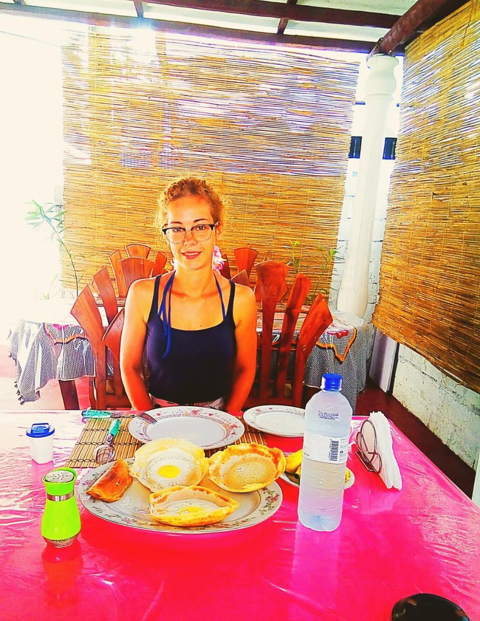 Gloriya Mathews Hotel Negombo Ngoại thất bức ảnh